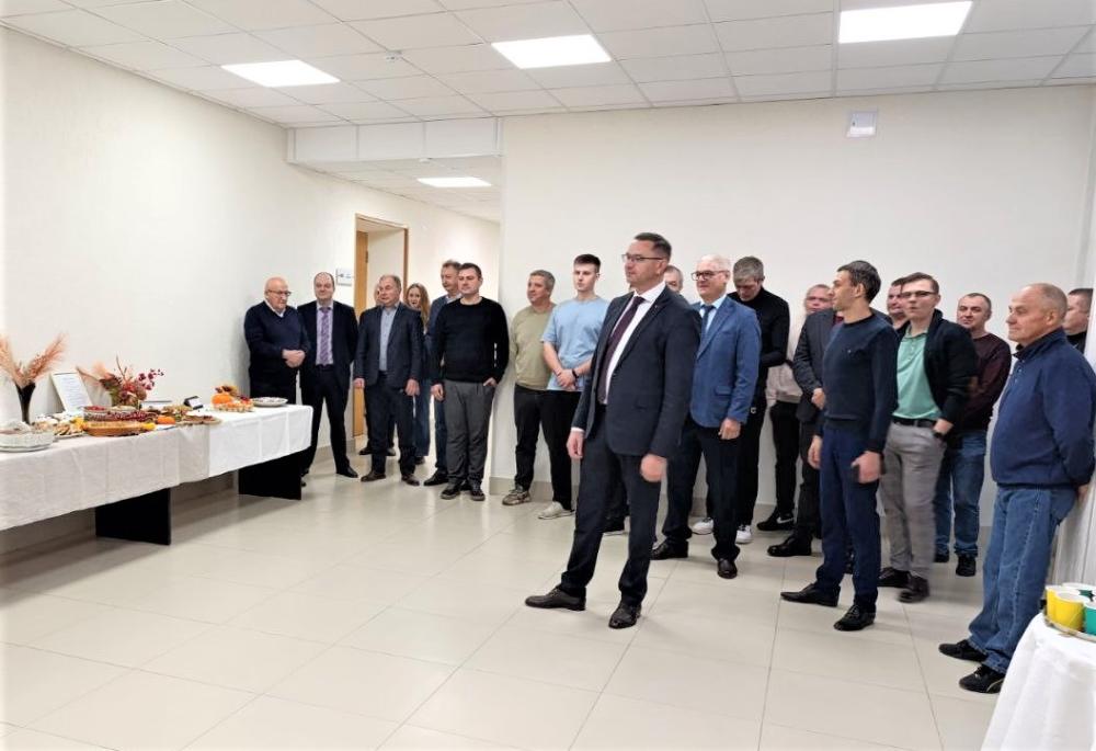 По-домашнему и от души! Женский актив ОАО "Белресурсы" организовал акцию "Пироги для папы"