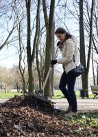 Активисты БРСМ благоустроили сквер имени Марата Казея в Минске